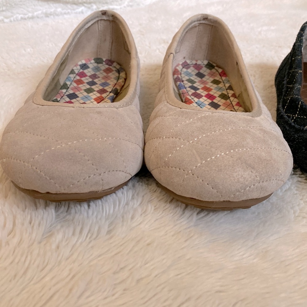 3/$60 Bundle of 2 Quilted Cream and Suede Black Slip On Flats - Picture 7 of 16